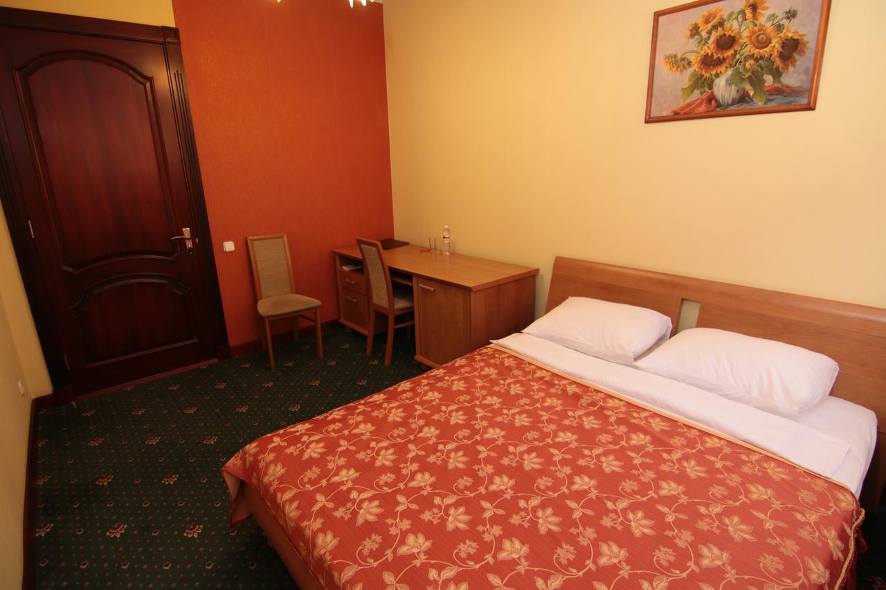 Hotel Chervona Kalina Kyjev Exteriér fotografie