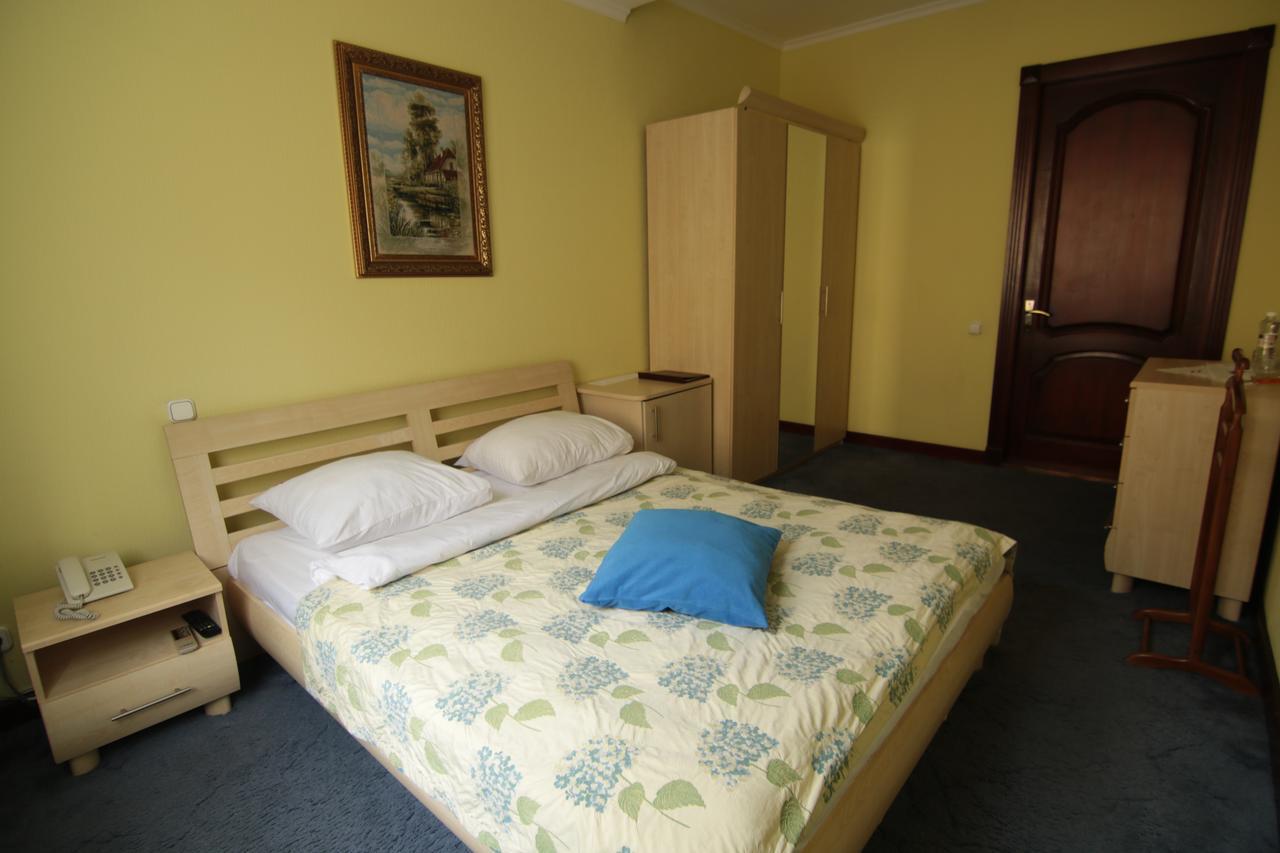 Hotel Chervona Kalina Kyjev Exteriér fotografie